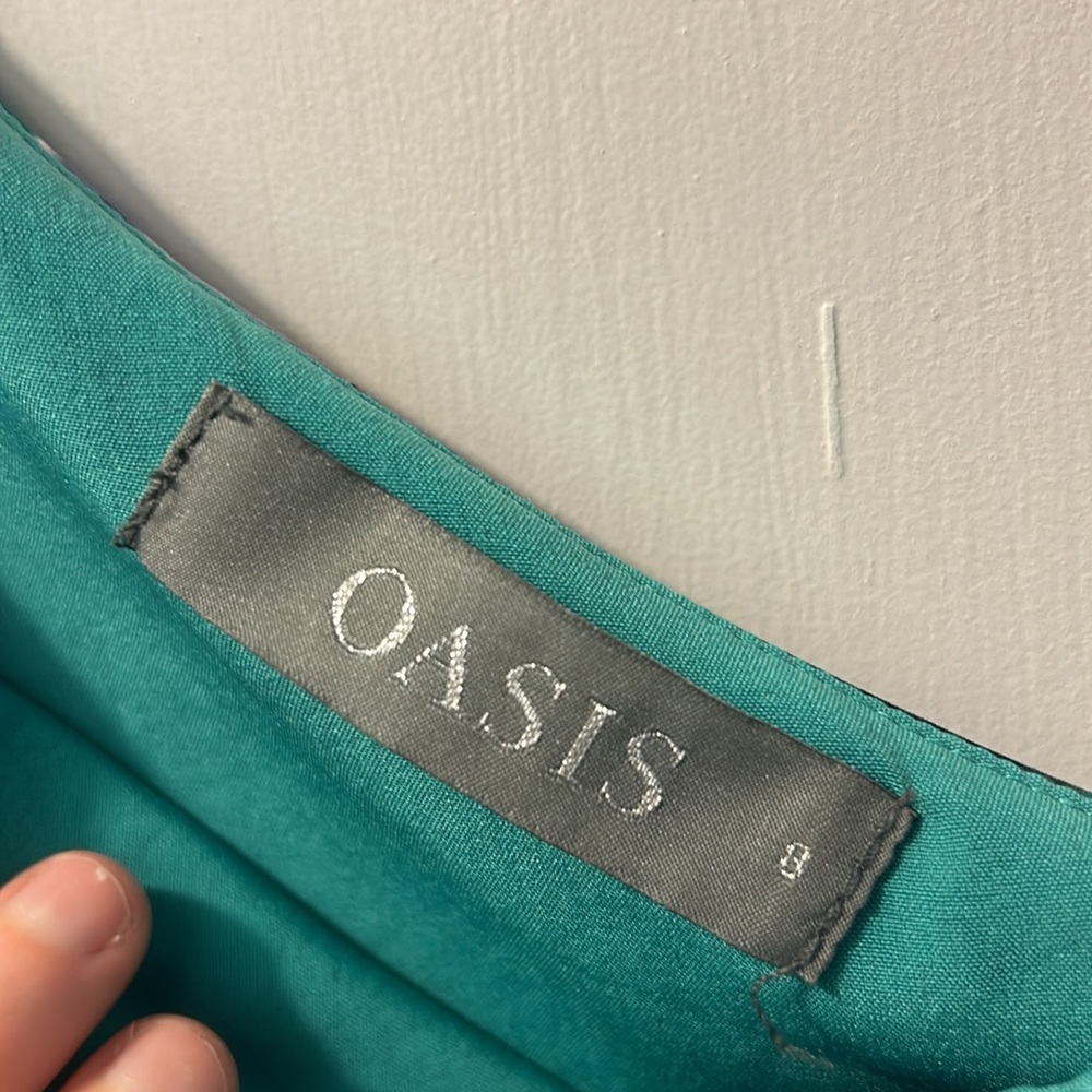 Oasis Asymmetrical Green Floral Dress View 4